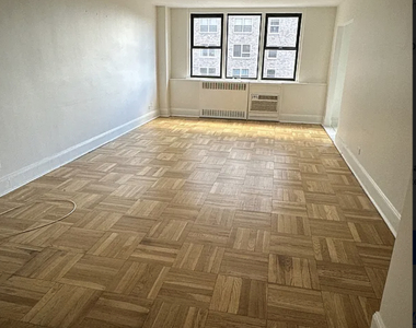  East 79th Street - Photo Thumbnail 4