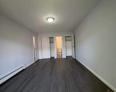 1121 East 73rd Street - Photo Thumbnail 19