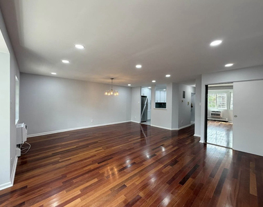 1121 East 73rd Street - Photo Thumbnail 4