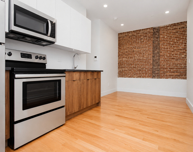 483 Evergreen Avenue - Photo Thumbnail 1