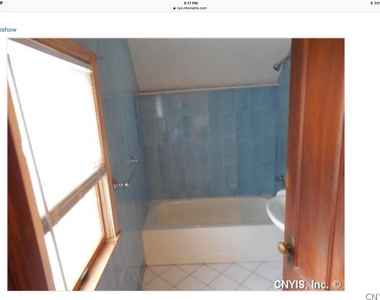 210 Lincoln Park Drive - Photo Thumbnail 11