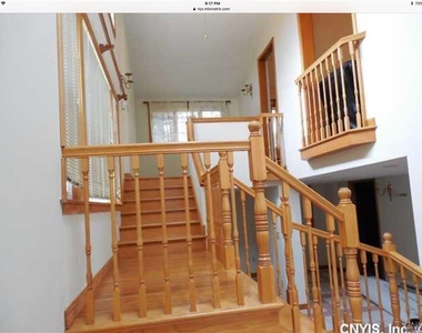 210 Lincoln Park Drive - Photo Thumbnail 5