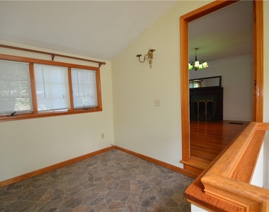 210 Lincoln Park Drive - Photo Thumbnail 25