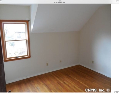 210 Lincoln Park Drive - Photo Thumbnail 10