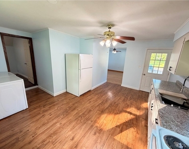 280 Cherry Street - Photo Thumbnail 3