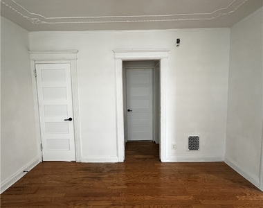 113 E Brighton Avenue - Photo Thumbnail 10