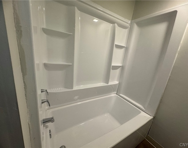 604 Court Street - Photo Thumbnail 32