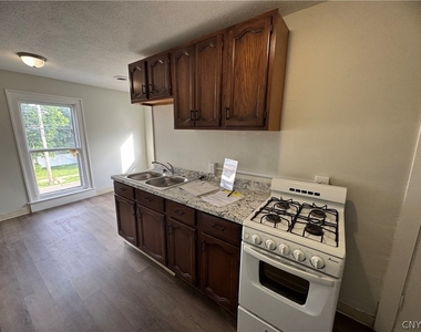 604 Court Street - Photo Thumbnail 15