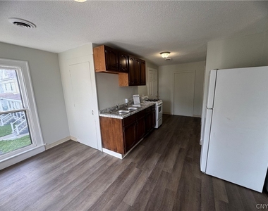 604 Court Street - Photo Thumbnail 19