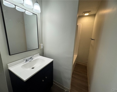 604 Court Street - Photo Thumbnail 31