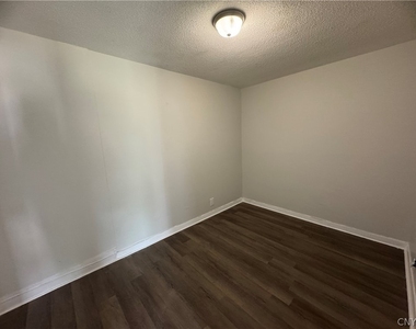 604 Court Street - Photo Thumbnail 12