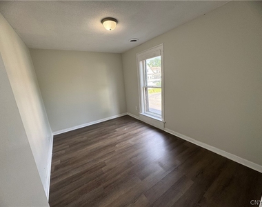 604 Court Street - Photo Thumbnail 27