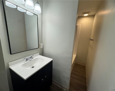 604 Court Street - Photo Thumbnail 34
