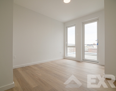 100 Lenox Road - Photo Thumbnail 4