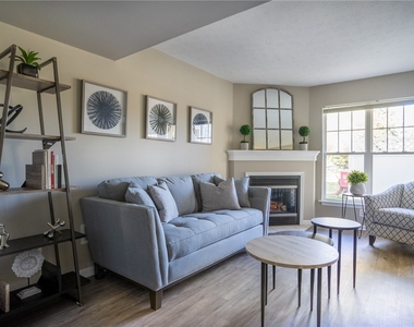 744 Royal Sunset Drive - Photo Thumbnail 2