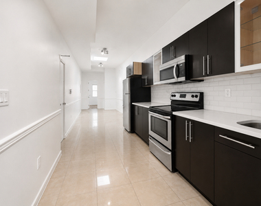 438 Wilson Avenue - Photo Thumbnail 2