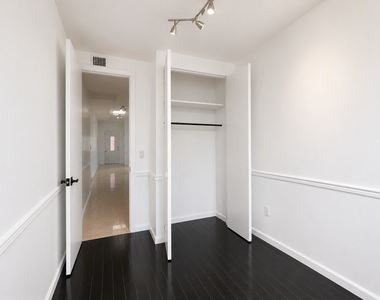 438 Wilson Avenue - Photo Thumbnail 5