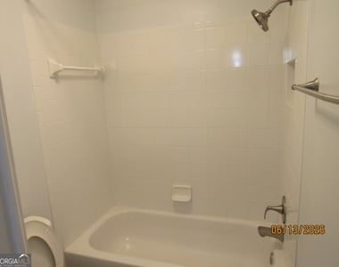 115 Sutton Court - Photo Thumbnail 25