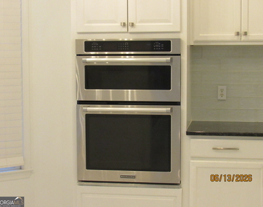 115 Sutton Court - Photo Thumbnail 13