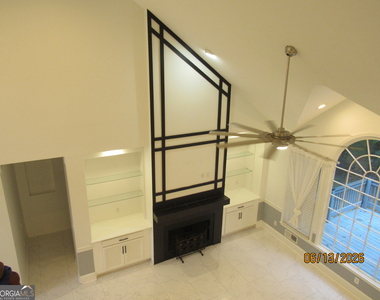 115 Sutton Court - Photo Thumbnail 8