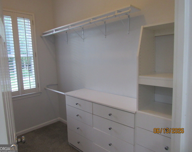 115 Sutton Court - Photo Thumbnail 23