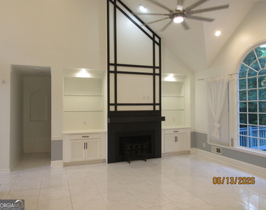115 Sutton Court - Photo Thumbnail 7