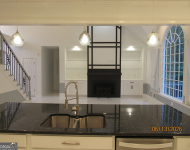 115 Sutton Court - Photo Thumbnail 9