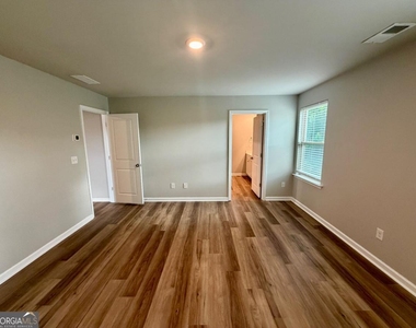 3128 Baylor Circle - Photo Thumbnail 11