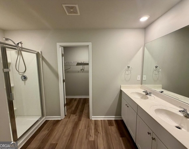 3128 Baylor Circle - Photo Thumbnail 12