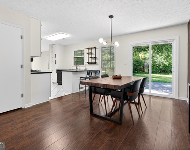 11525 Matthews Trail - Photo Thumbnail 6