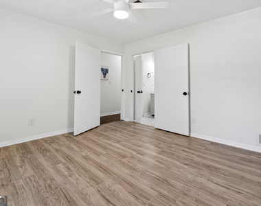 11525 Matthews Trail - Photo Thumbnail 23