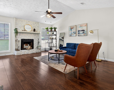 11525 Matthews Trail - Photo Thumbnail 4