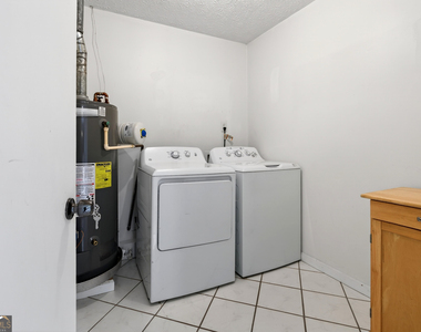 11525 Matthews Trail - Photo Thumbnail 12