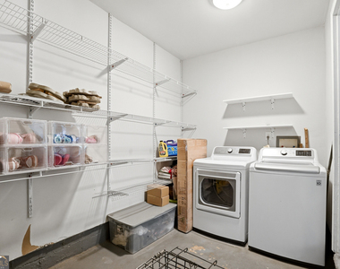 405 King Arthur Court - Photo Thumbnail 12
