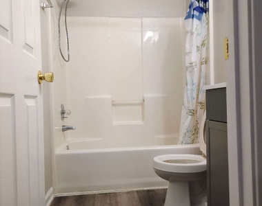 306 Mount Vernon Drive - Photo Thumbnail 17