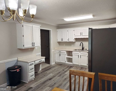 306 Mount Vernon Drive - Photo Thumbnail 6