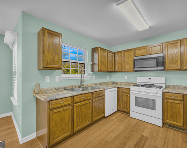 494 Bishop Court - Photo Thumbnail 7
