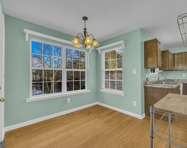 494 Bishop Court - Photo Thumbnail 5