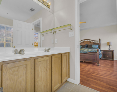 494 Bishop Court - Photo Thumbnail 13