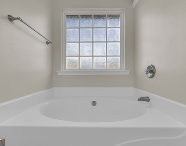 494 Bishop Court - Photo Thumbnail 14
