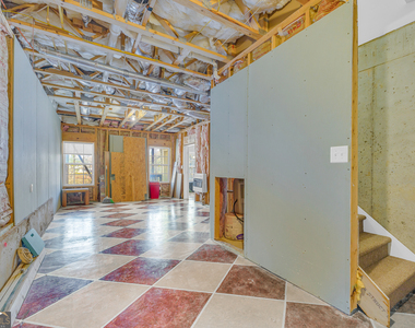 494 Bishop Court - Photo Thumbnail 21