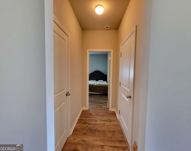 5414 Town Square Way - Photo Thumbnail 7