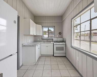 3638 E Main Street - Photo Thumbnail 15