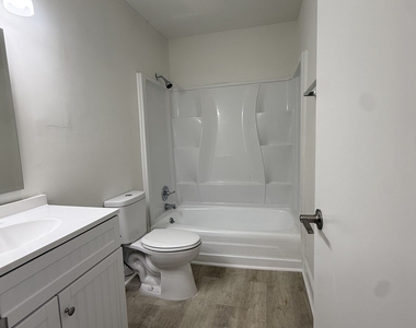 1157 Boulevard - Photo Thumbnail 15