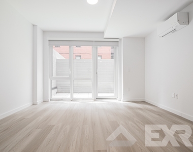 100 Lenox Road - Photo Thumbnail 1