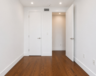 558 Kosciuszko Street - Photo Thumbnail 5