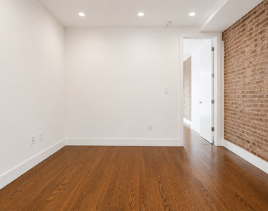 558 Kosciuszko Street - Photo Thumbnail 6