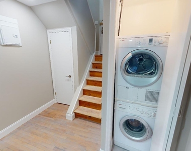 67-39 Clyde Street - Photo Thumbnail 11
