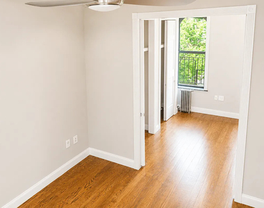 246 Mott Street - Photo Thumbnail 3