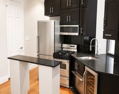 246 Mott Street - Photo Thumbnail 2